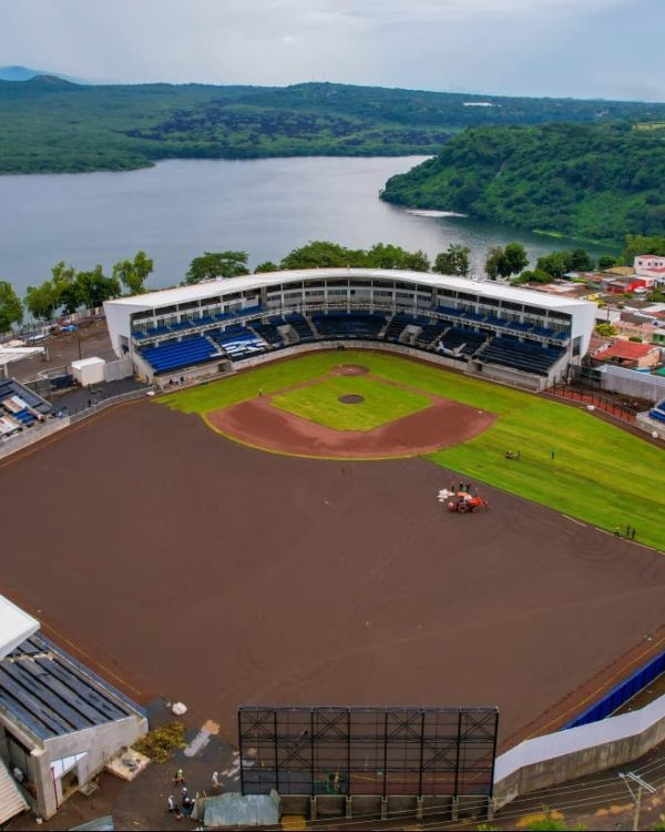 Panorámica del moderno estadio Roberto Clemente