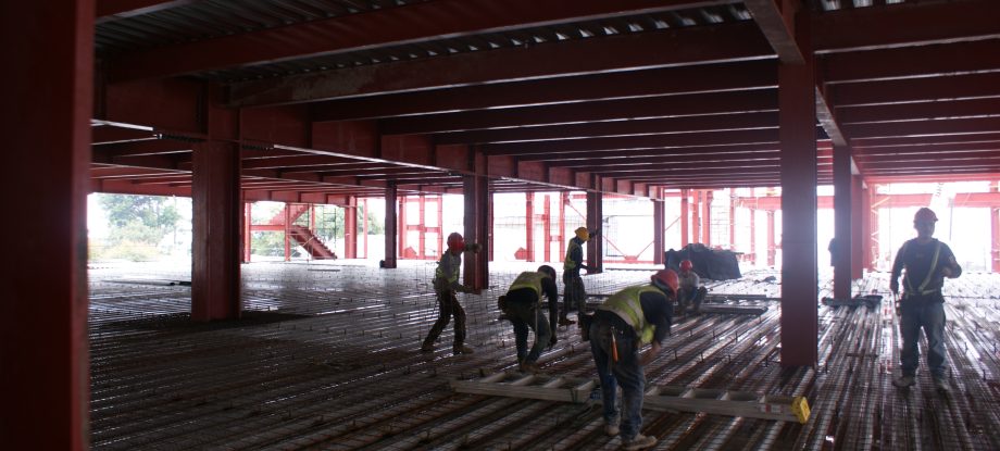 Edificios con estructura metálica - Hospital de Sololá , Guatemala.